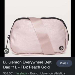 Lululemon everywhere, belt bag peach gold